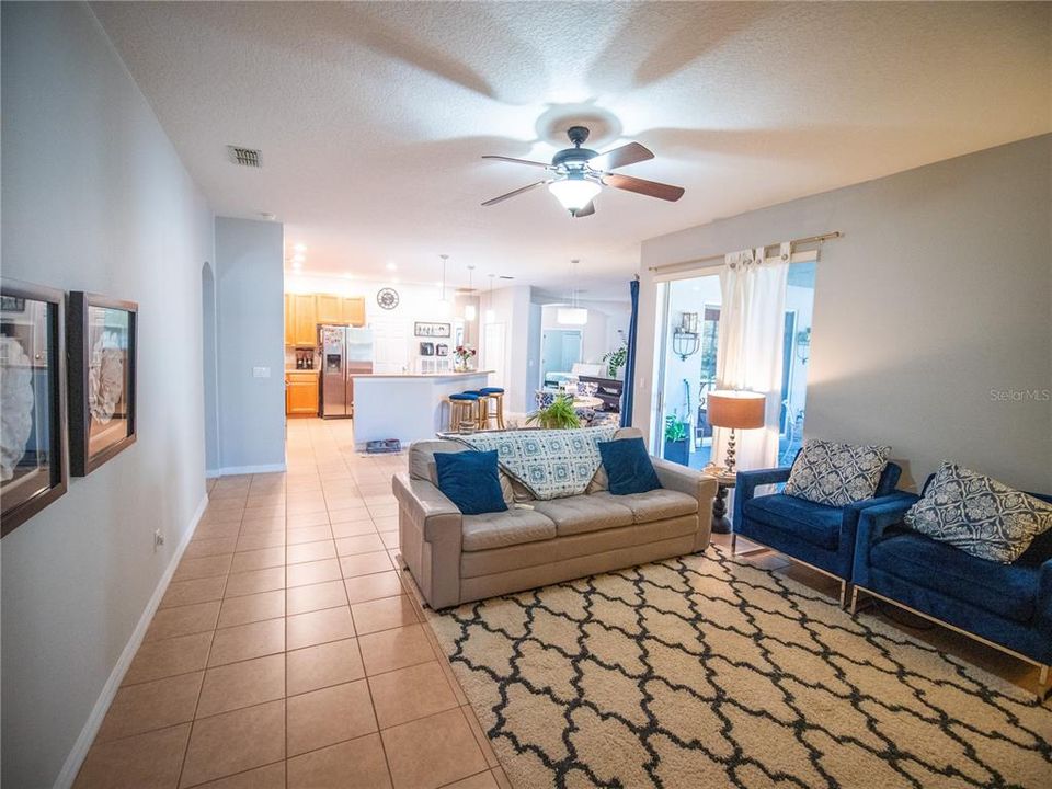 FAMILY ROOM & KITCHEN