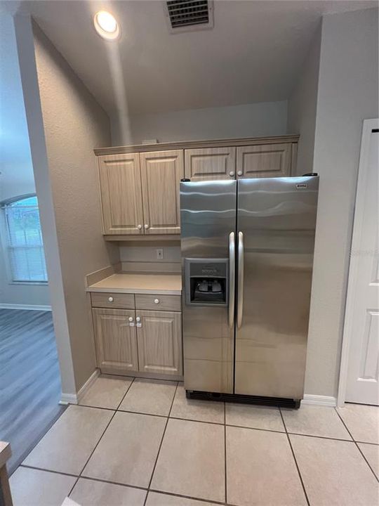 For Rent: $1,990 (3 beds, 2 baths, 1380 Square Feet)