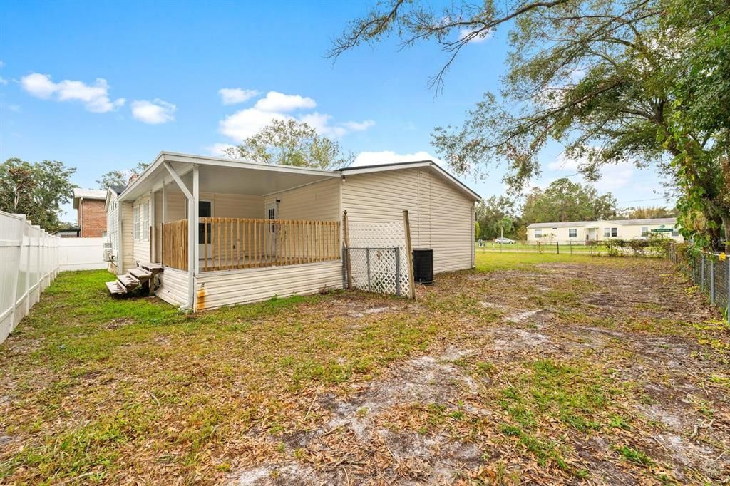 Active With Contract: $435,000 (3 beds, 2 baths, 1848 Square Feet)