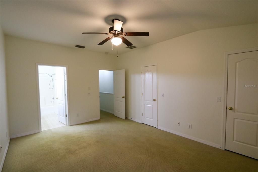 For Rent: $1,750 (2 beds, 2 baths, 1337 Square Feet)