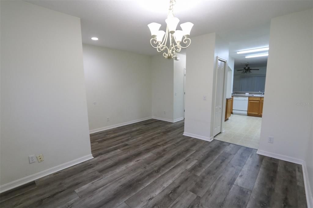 For Rent: $1,750 (2 beds, 2 baths, 1337 Square Feet)