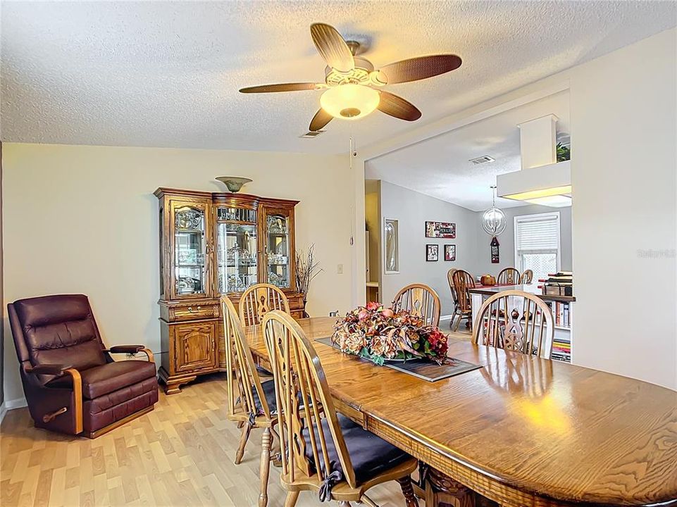 For Sale: $257,500 (2 beds, 2 baths, 1447 Square Feet)