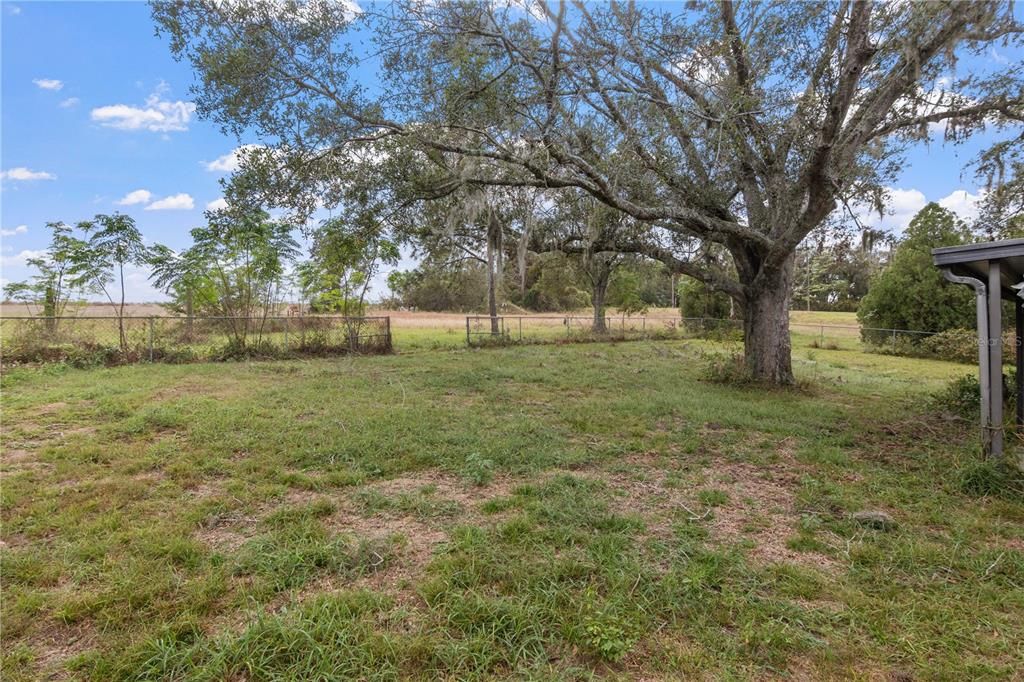 For Sale: $550,000 (4 beds, 2 baths, 1588 Square Feet)