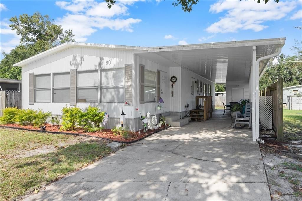 For Sale: $215,000 (3 beds, 2 baths, 960 Square Feet)