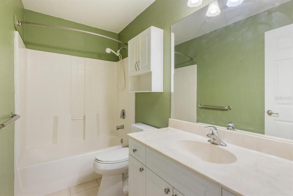 For Sale: $329,900 (3 beds, 2 baths, 1338 Square Feet)