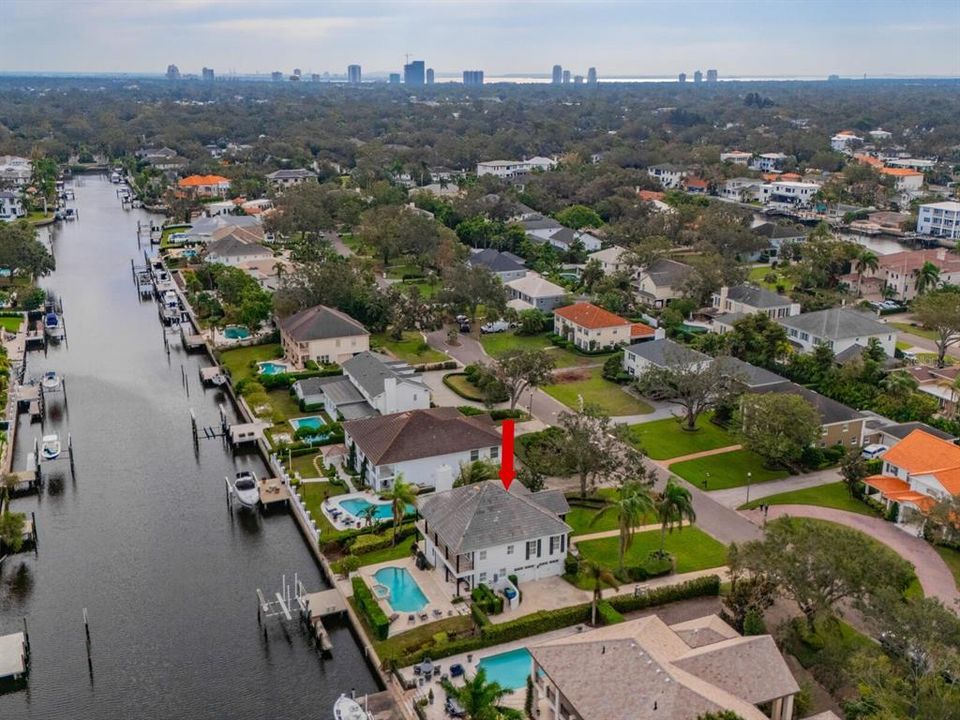 For Sale: $3,675,000 (4 beds, 3 baths, 2959 Square Feet)