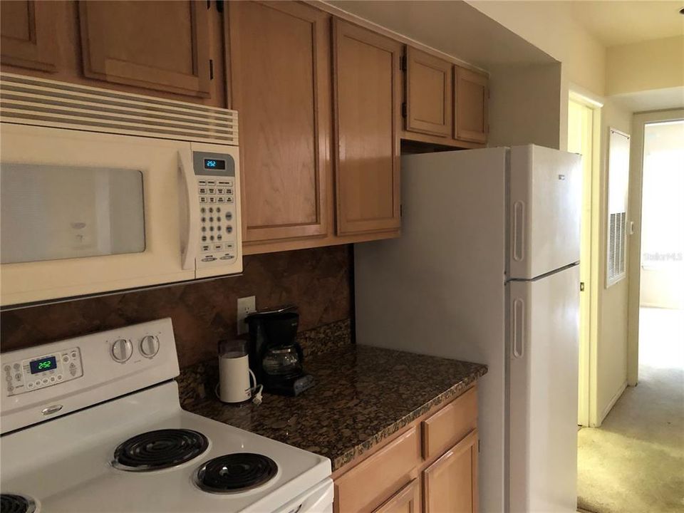 For Sale: $199,000 (2 beds, 2 baths, 1110 Square Feet)