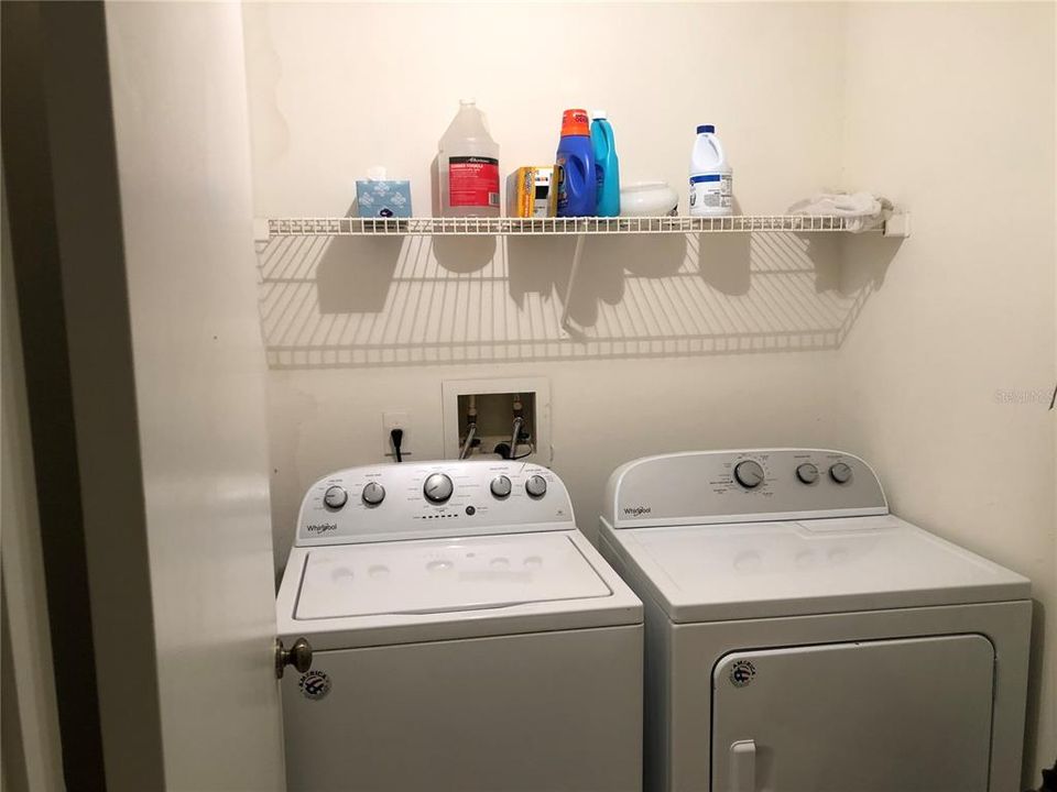 LAUNDRY CLOSET