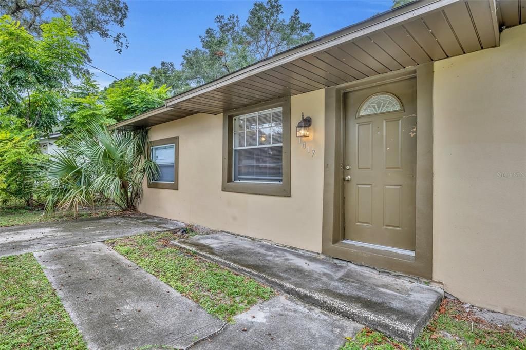 For Sale: $234,900 (3 beds, 2 baths, 1300 Square Feet)