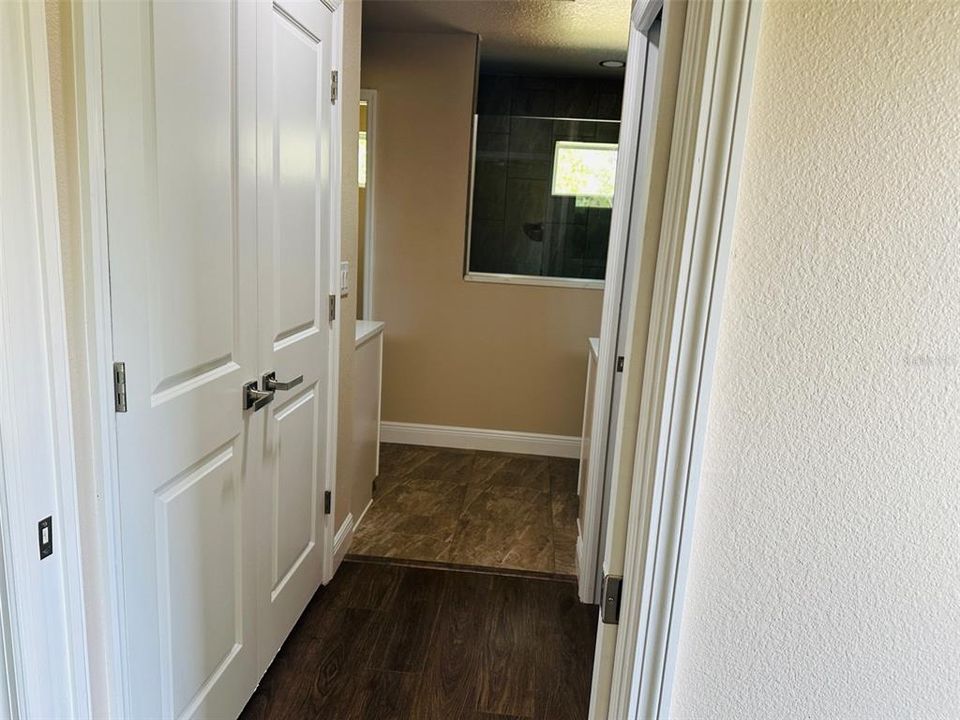 For Sale: $369,900 (3 beds, 2 baths, 1682 Square Feet)