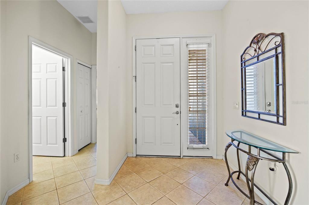 For Sale: $349,900 (2 beds, 2 baths, 1681 Square Feet)