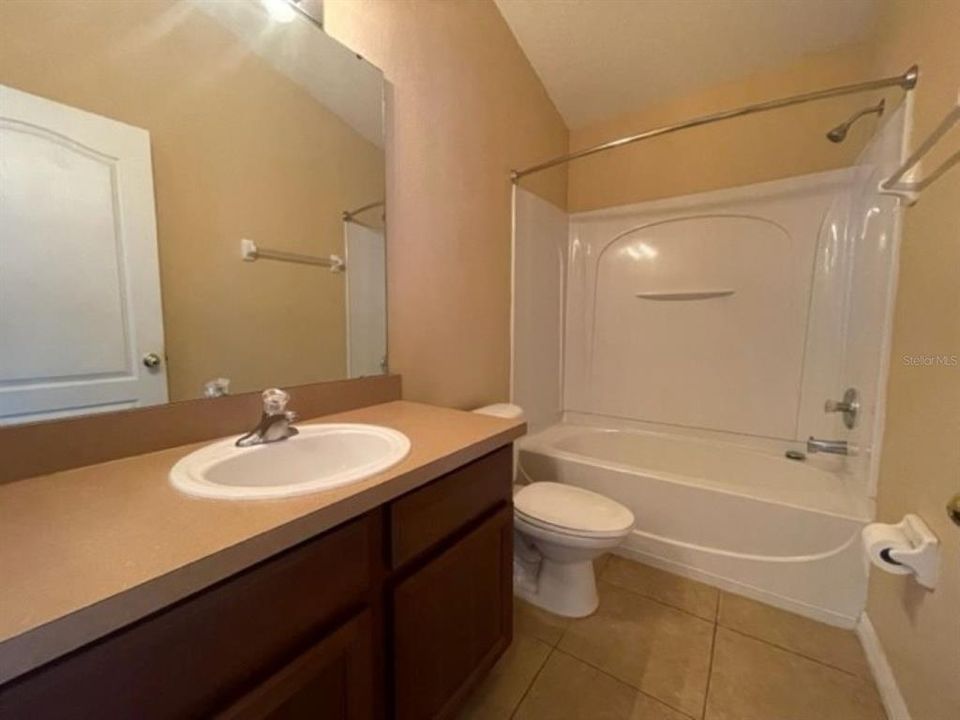 For Rent: $1,917 (2 beds, 2 baths, 1200 Square Feet)