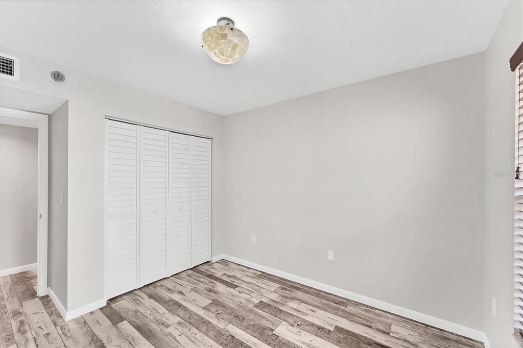 For Sale: $295,000 (2 beds, 2 baths, 1256 Square Feet)