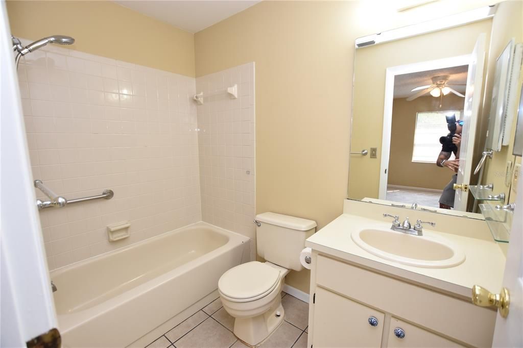 For Rent: $1,285 (2 beds, 1 baths, 662 Square Feet)