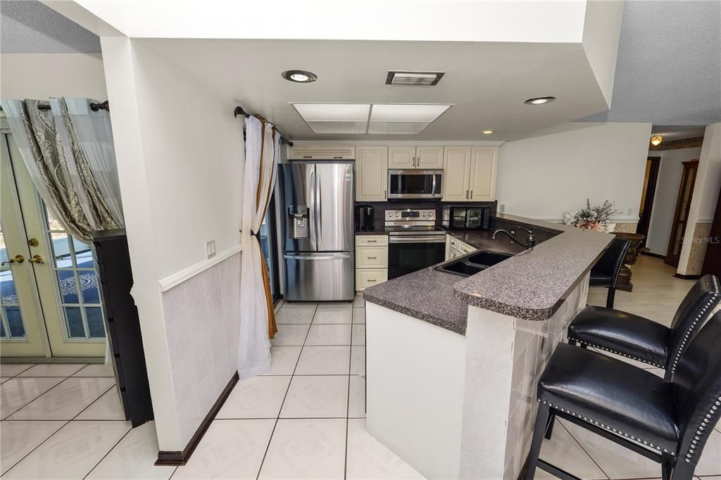 Active With Contract: $425,000 (3 beds, 2 baths, 1723 Square Feet)