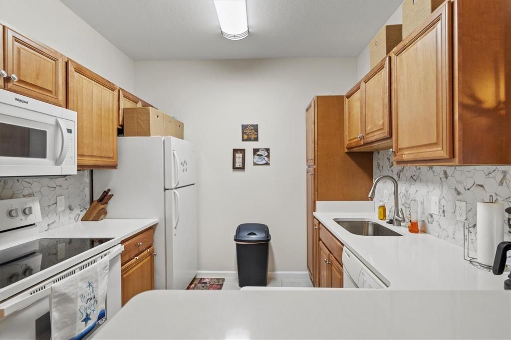 For Sale: $265,000 (2 beds, 2 baths, 1132 Square Feet)