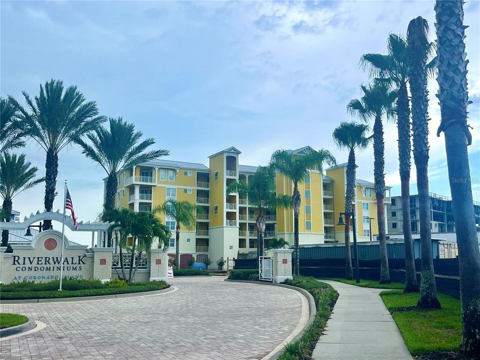 Vendido Recientemente: $688,000 (3 camas, 2 baños, 1697.9 Pies cuadrados)