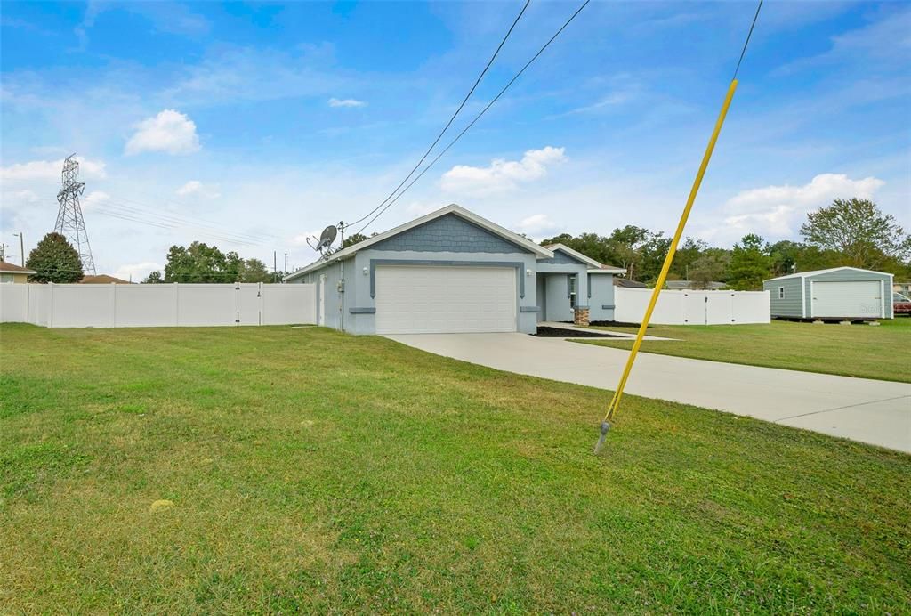 For Sale: $285,000 (3 beds, 2 baths, 1400 Square Feet)