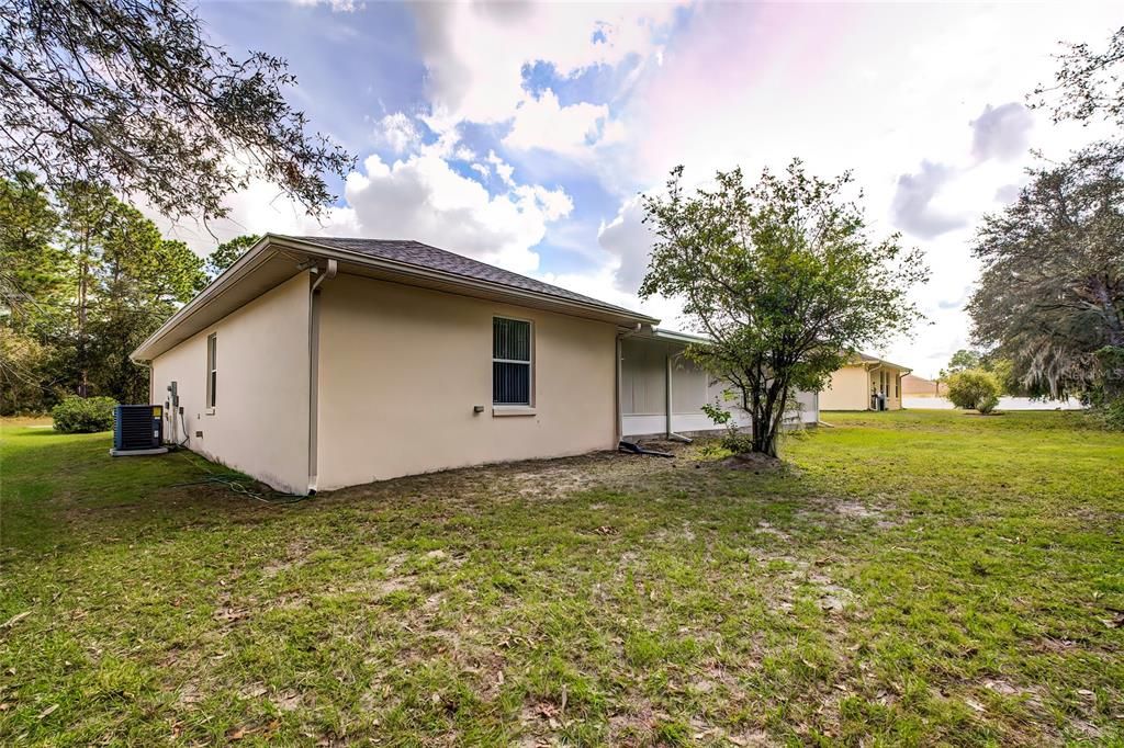 BACKYARD WITH SIDE VIEW