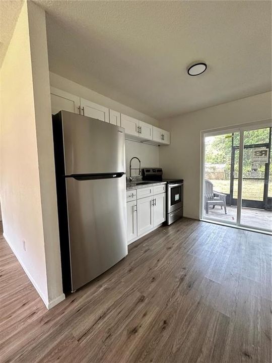 For Rent: $2,225 (3 beds, 1 baths, 1189 Square Feet)