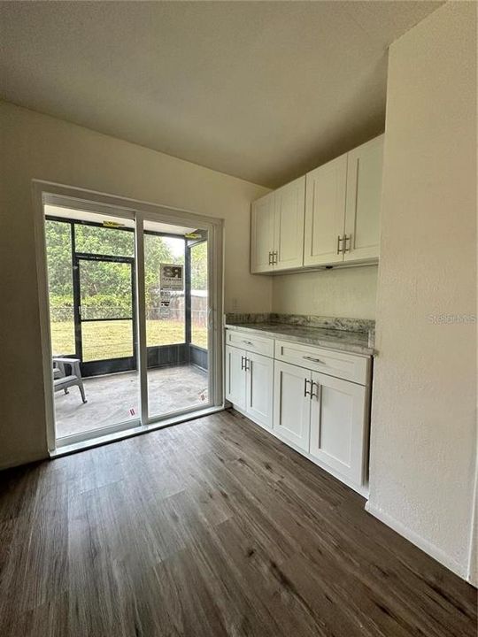 For Rent: $2,225 (3 beds, 1 baths, 1189 Square Feet)