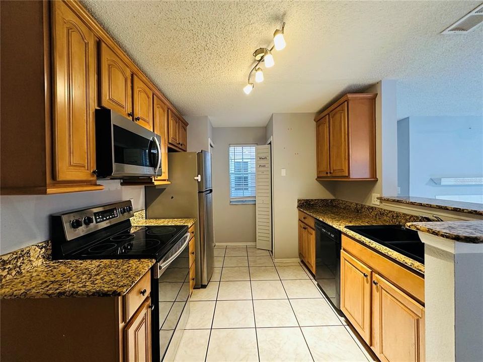 For Sale: $199,000 (3 beds, 2 baths, 1130 Square Feet)