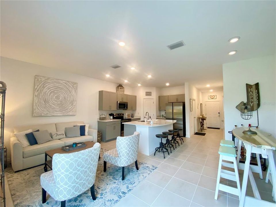 For Sale: $364,999 (3 beds, 2 baths, 1373 Square Feet)