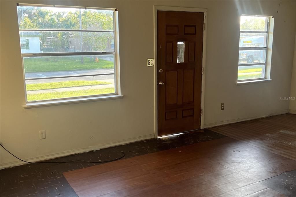 entranceway to living room