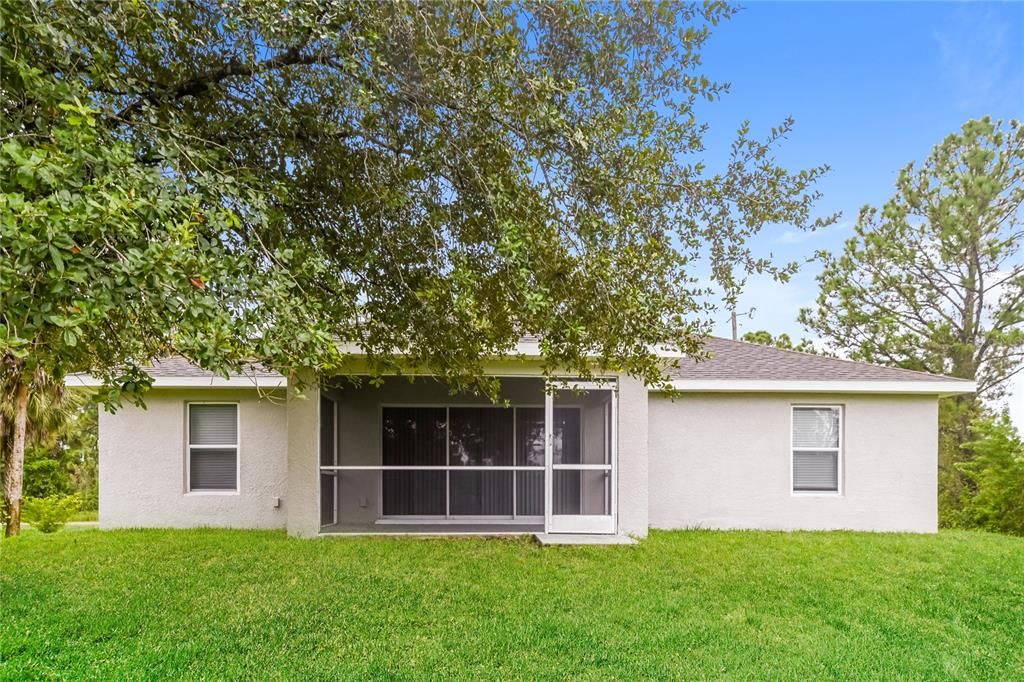 For Rent: $2,245 (3 beds, 2 baths, 1408 Square Feet)