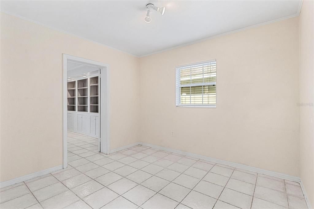 For Sale: $365,000 (3 beds, 2 baths, 1463 Square Feet)