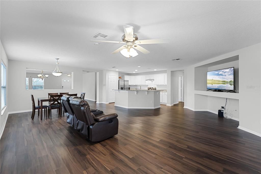 Breakfast Area/Family Room