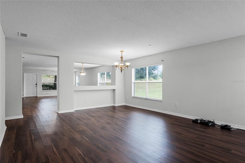 Living Room/Dining Room