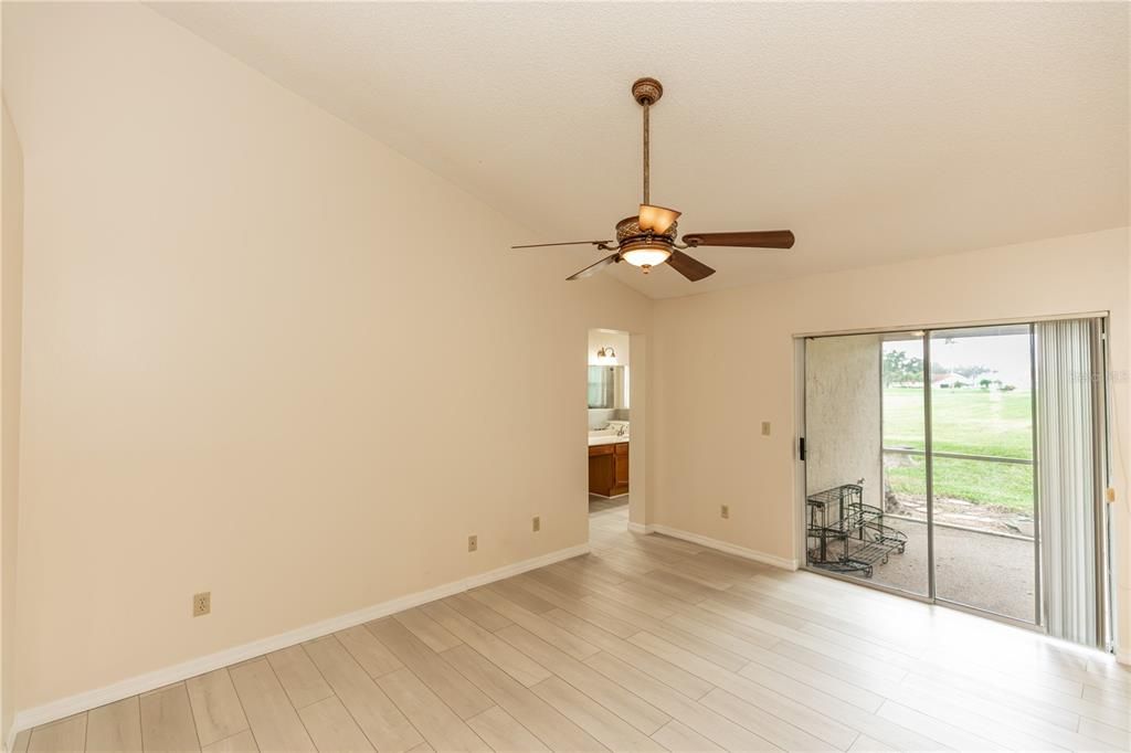 For Sale: $349,900 (3 beds, 2 baths, 1468 Square Feet)