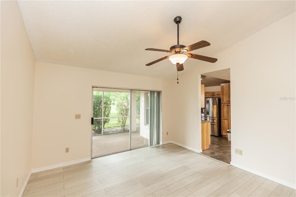 For Sale: $349,900 (3 beds, 2 baths, 1468 Square Feet)