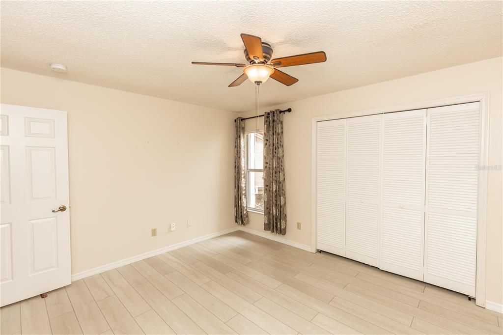 For Sale: $349,900 (3 beds, 2 baths, 1468 Square Feet)