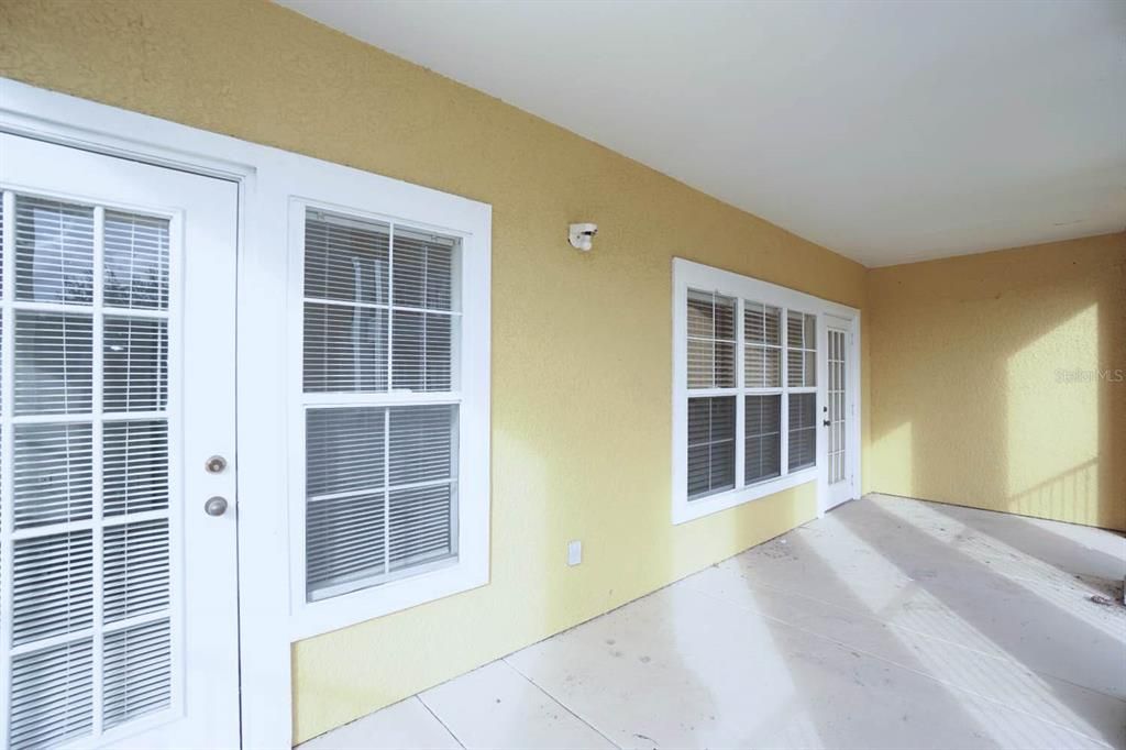 For Sale: $239,995 (2 beds, 2 baths, 1091 Square Feet)