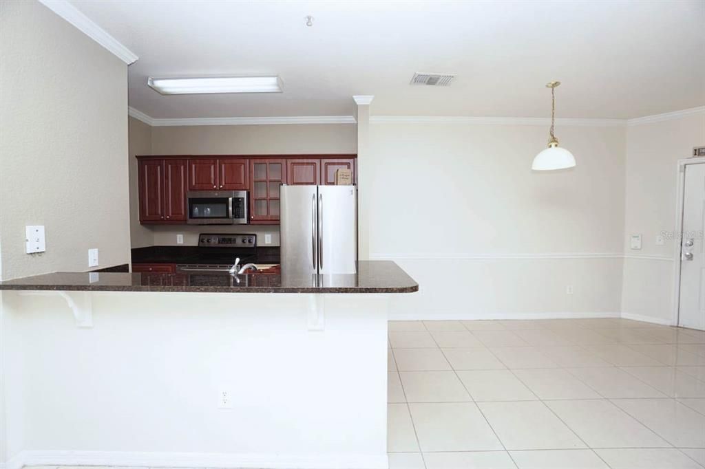 For Sale: $239,995 (2 beds, 2 baths, 1091 Square Feet)