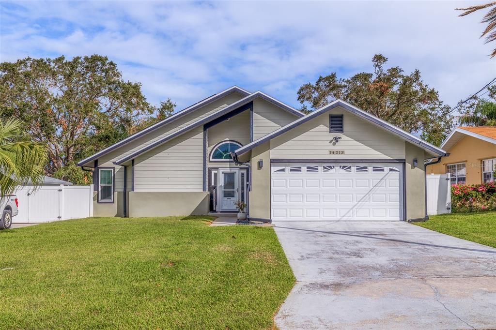 For Sale: $623,900 (3 beds, 2 baths, 2259 Square Feet)