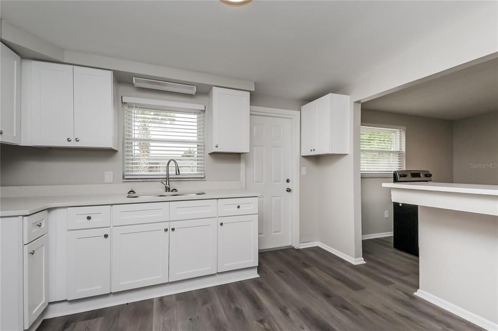 Active With Contract: $2,371 (4 beds, 2 baths, 1571 Square Feet)