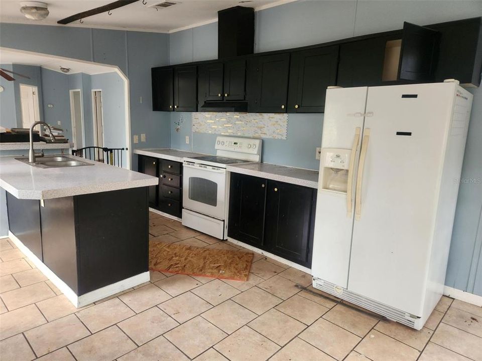 For Sale: $115,000 (3 beds, 2 baths, 1248 Square Feet)