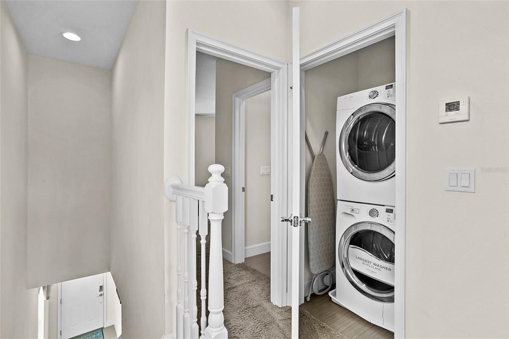 Washer and Dryer included!