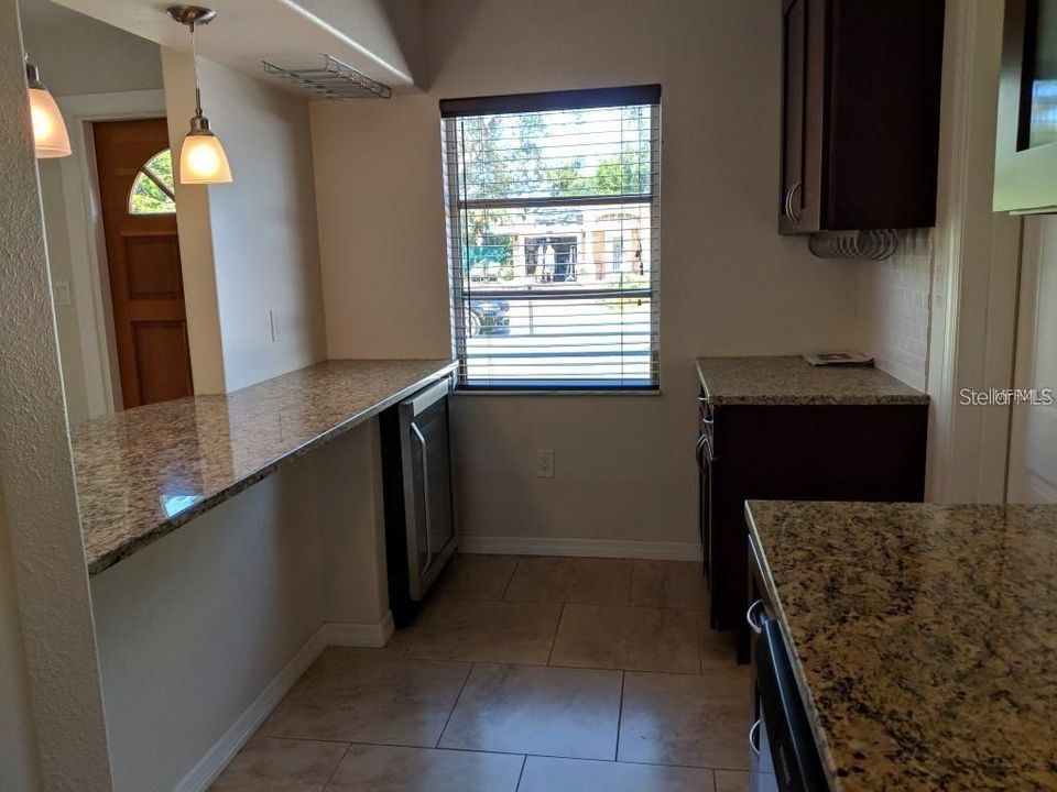 For Rent: $2,395 (3 beds, 2 baths, 1008 Square Feet)