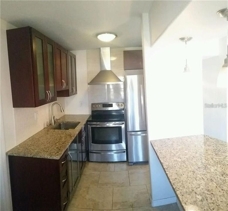 For Rent: $2,395 (3 beds, 2 baths, 1008 Square Feet)