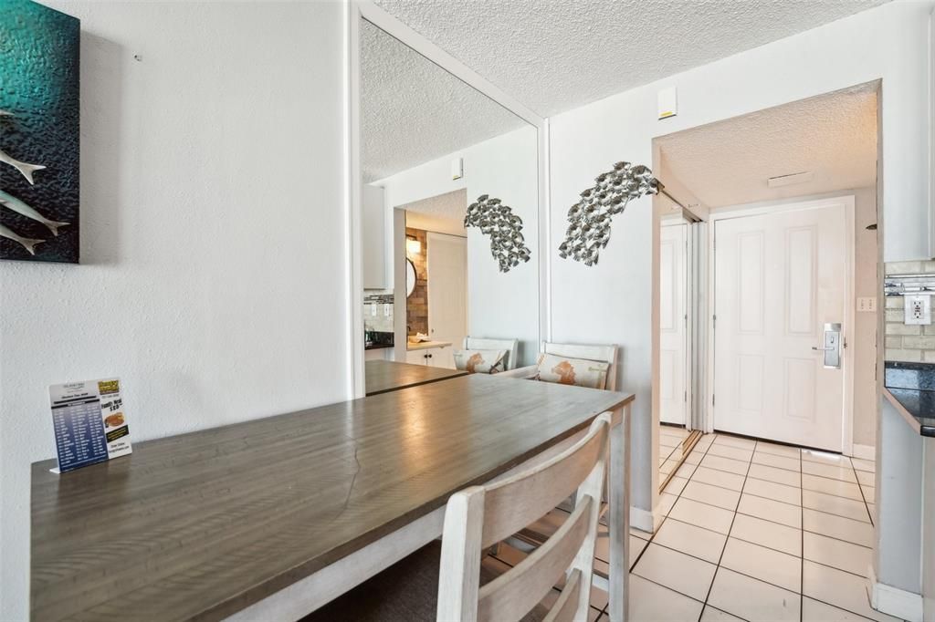 For Sale: $369,000 (1 beds, 1 baths, 365 Square Feet)