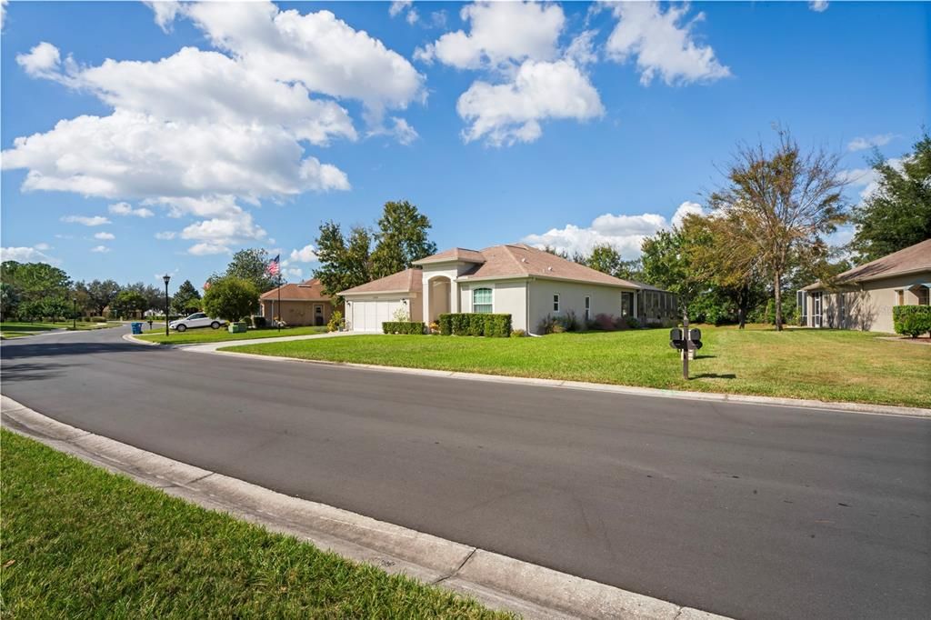 For Sale: $409,000 (3 beds, 2 baths, 2018 Square Feet)