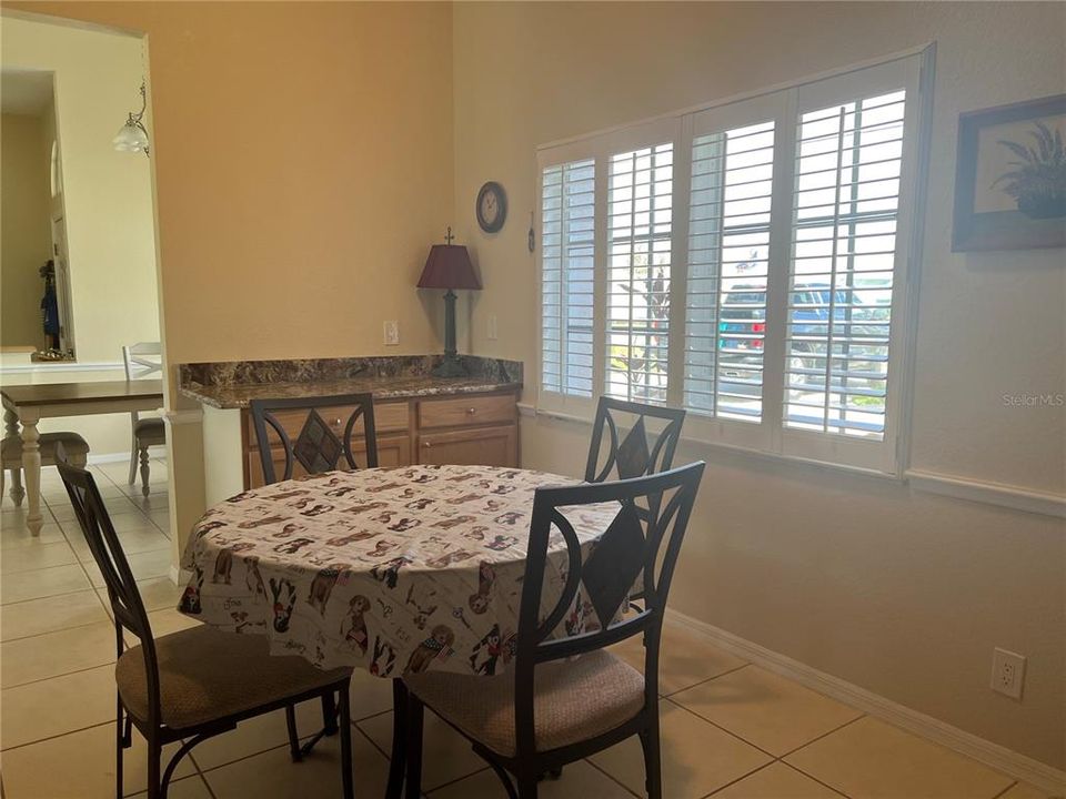 For Sale: $349,900 (3 beds, 2 baths, 1833 Square Feet)