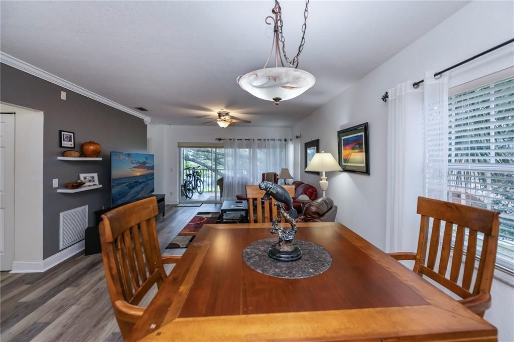 For Sale: $264,900 (3 beds, 2 baths, 1207 Square Feet)