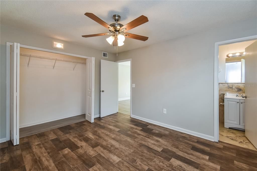 For Rent: $2,155 (3 beds, 2 baths, 1257 Square Feet)