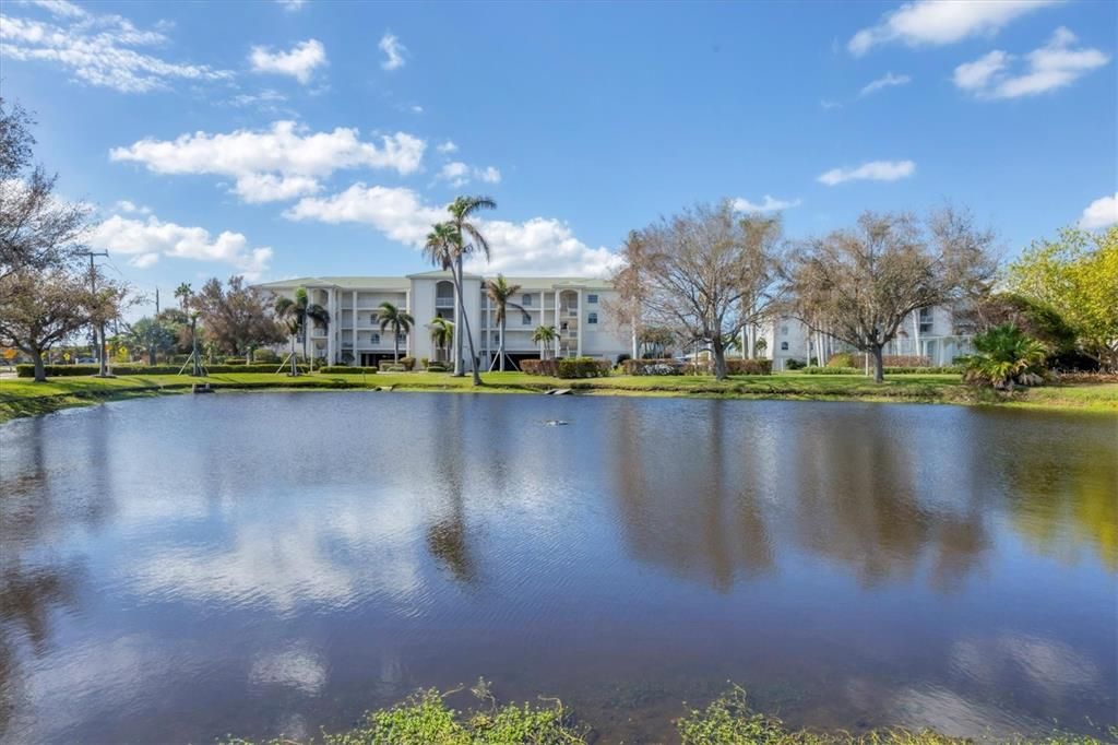 For Sale: $656,000 (3 beds, 2 baths, 1988 Square Feet)