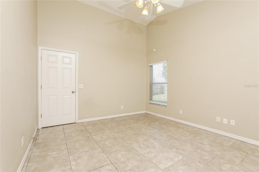 For Rent: $2,030 (3 beds, 2 baths, 1494 Square Feet)